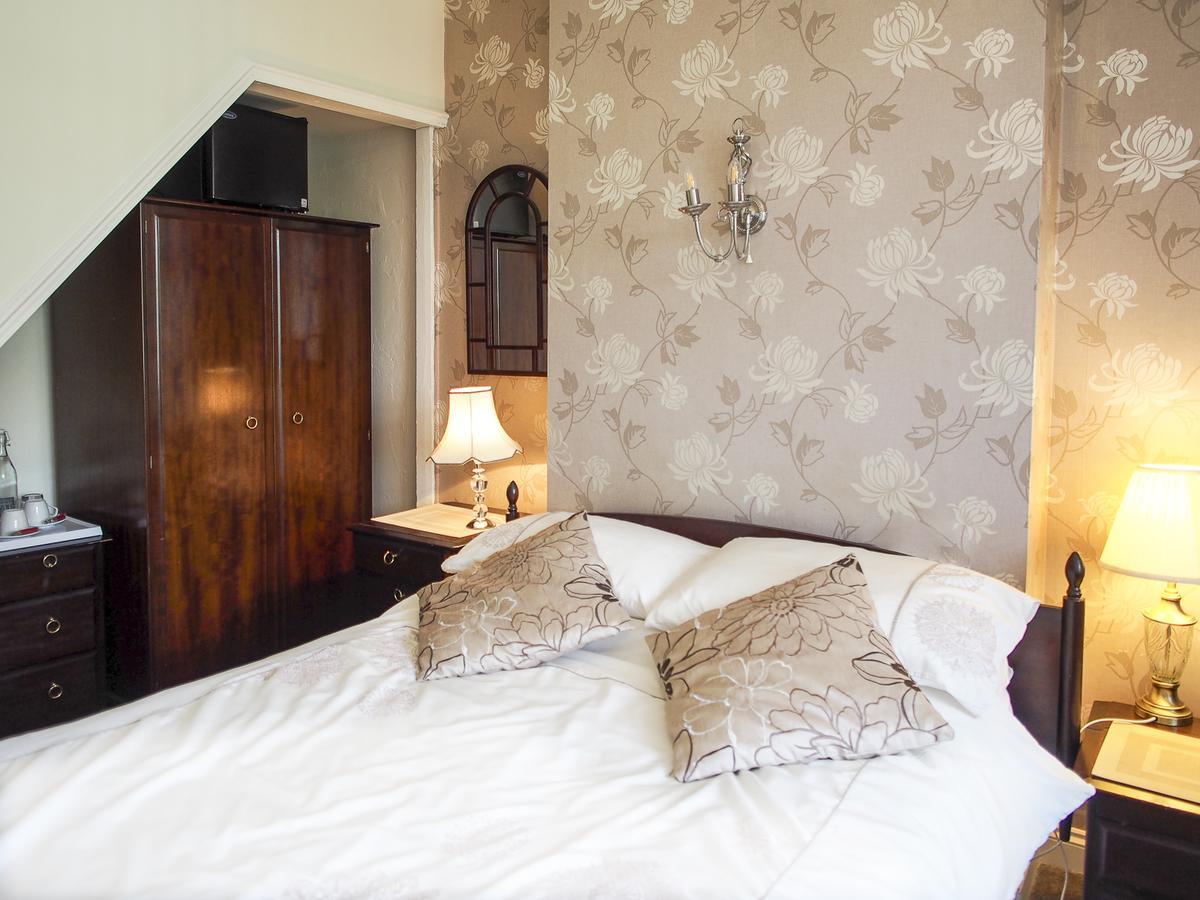 Leaded Light Guest House Solihull Esterno foto
